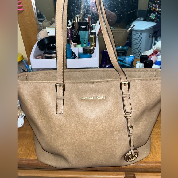 Michael Kors Purse - Picture 1 of 11